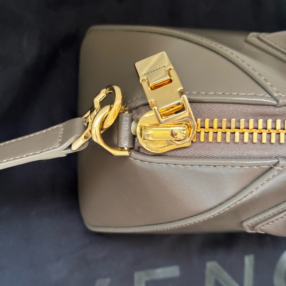 ****SOLD****Givenchy antigona - Picture 8 of 14
